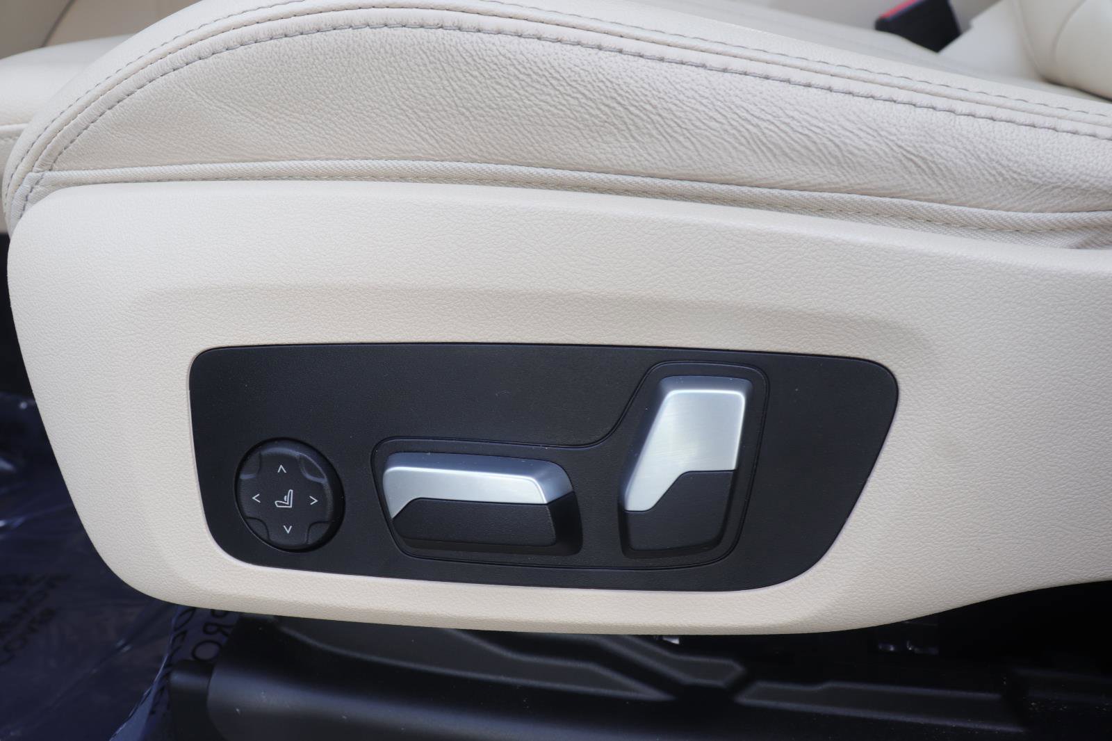 Used 2022 BMW X3 M40i RWD image 26