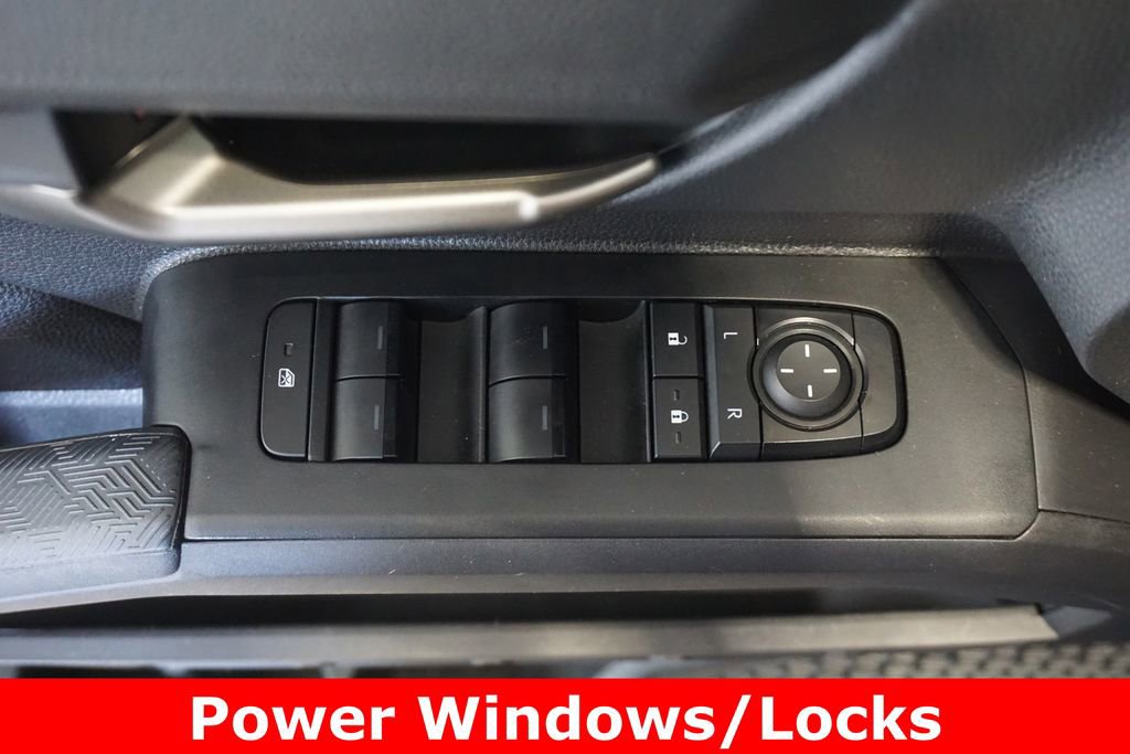 Used 2024 Toyota Tacoma TRD Off-Road AWD/4WD image 5