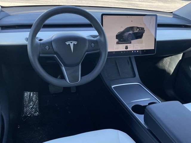 Used 2024 Tesla Model Y Long Range image 6