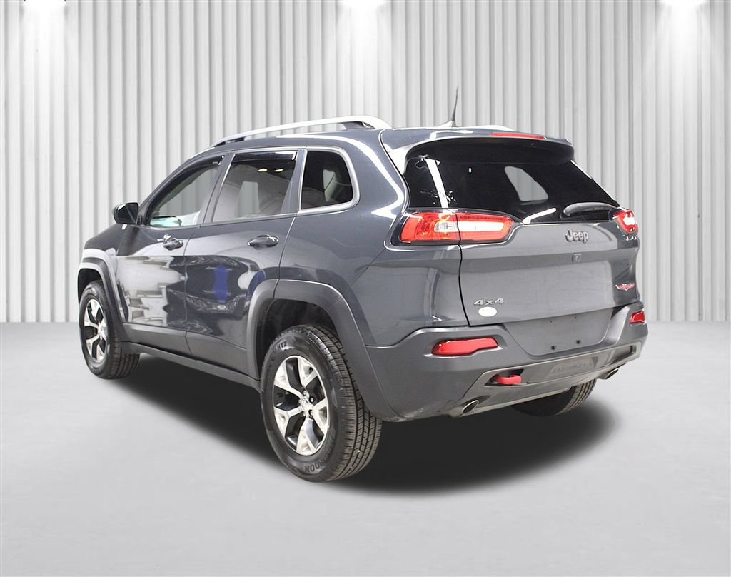 Certified 2017 Jeep Cherokee Trailhawk w/ Comfort/Convenience Group AWD/4WD image 5