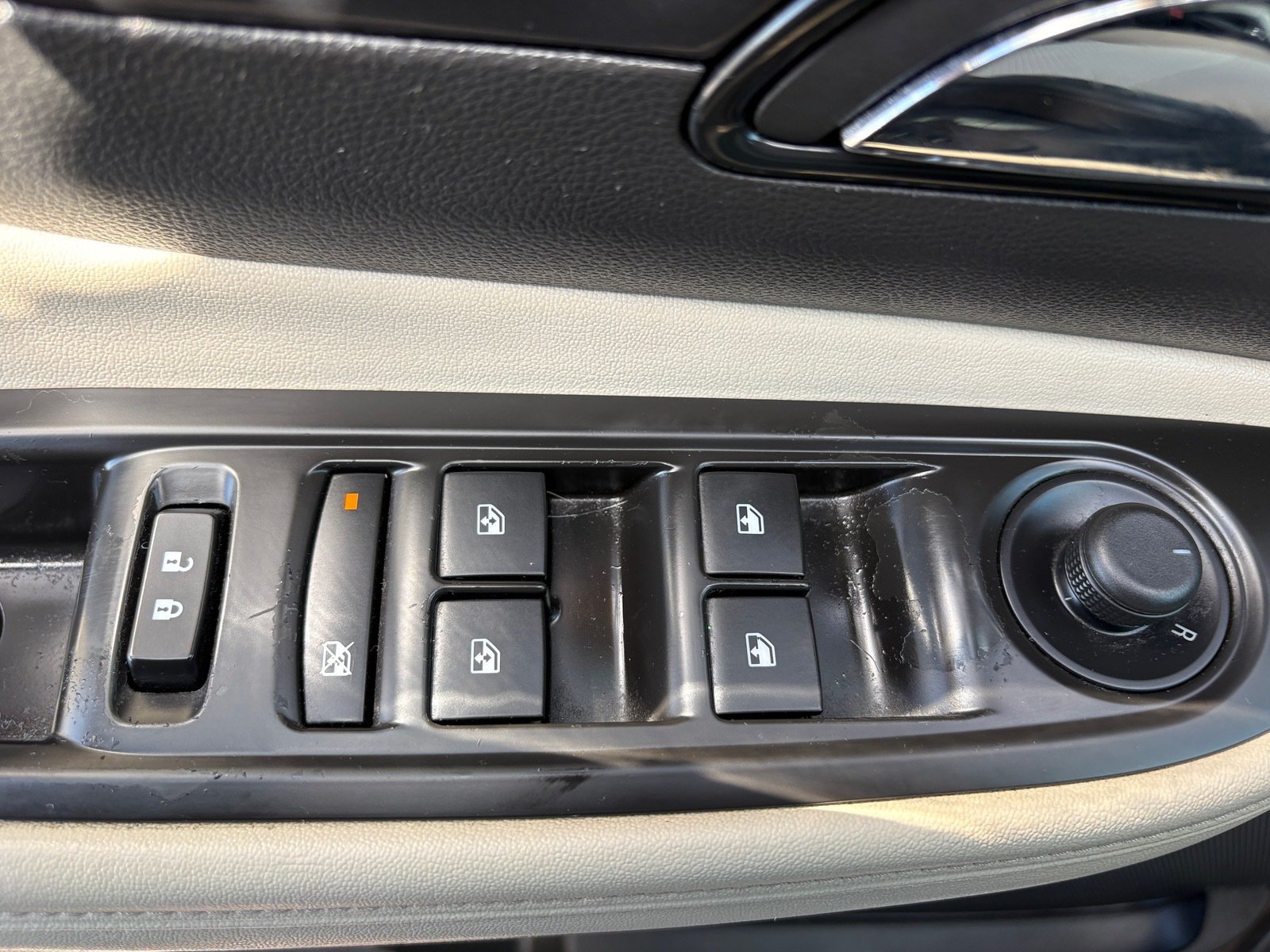 Used 2018 Buick Encore Preferred FWD image 16