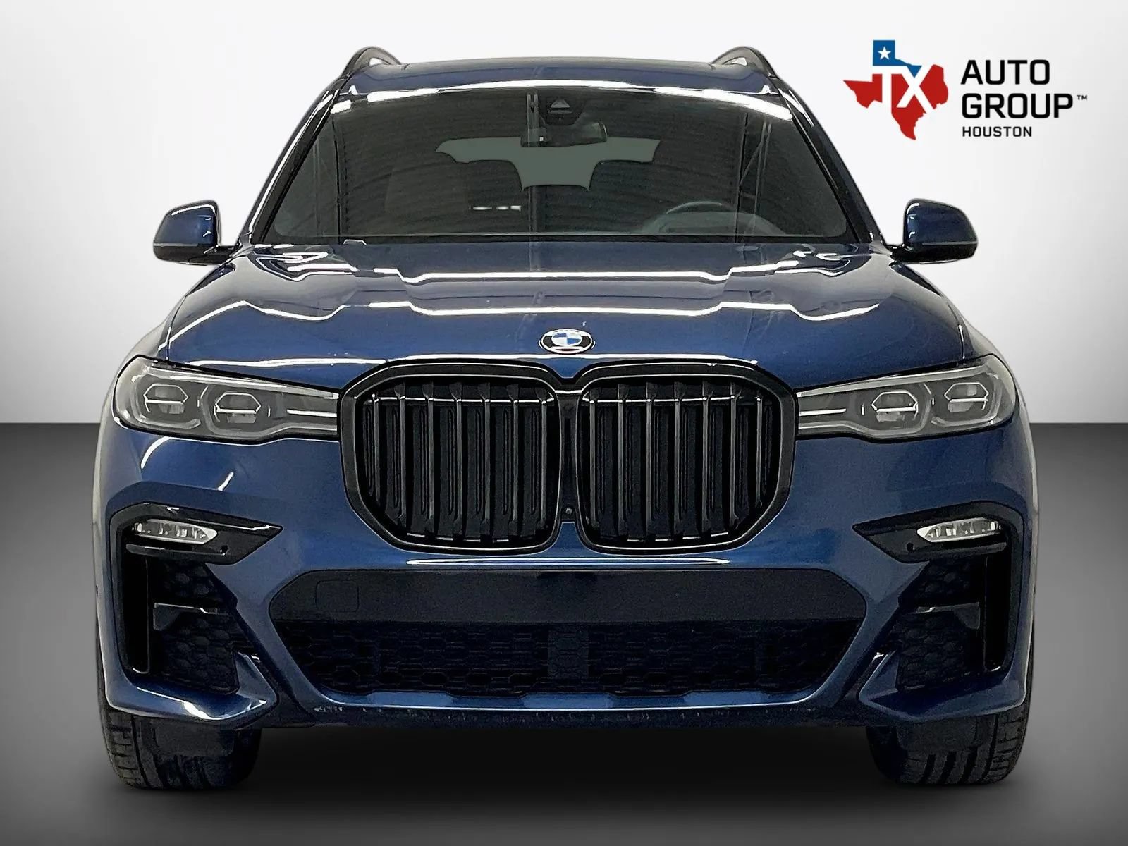 Used 2022 BMW X7 xDrive40i w/ M Sport Package AWD/4WD image 6