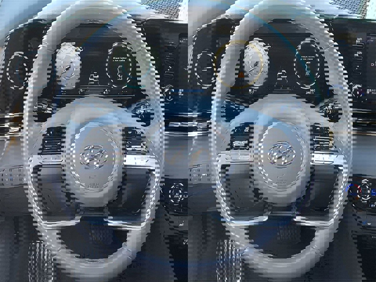 Certified 2022 Hyundai Elantra SEL w/ Convenience Package image 21