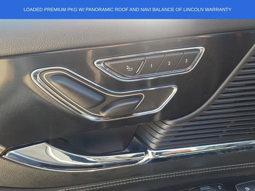 Used 2022 Lincoln Corsair AWD w/ Premium Package image 21