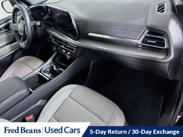 Used 2026 Chevrolet Traverse LT w/ Driver Confidence Package FWD image 36
