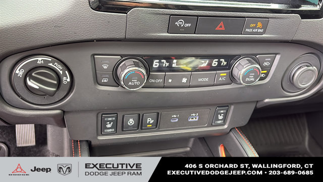 Used 2024 Nissan Frontier PRO-4X w/ Pro Premium Package AWD/4WD image 21