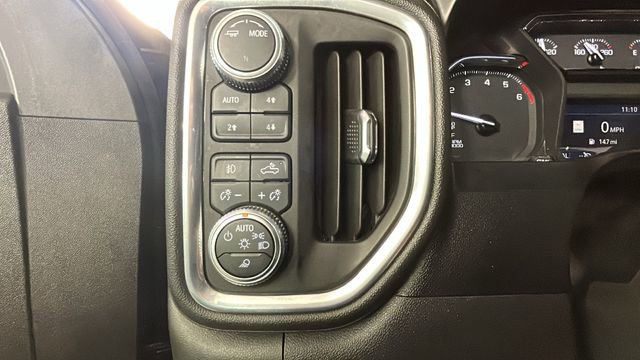 Used 2021 GMC Sierra 1500 SLT w/ SLT Premium Plus Package AWD/4WD image 17