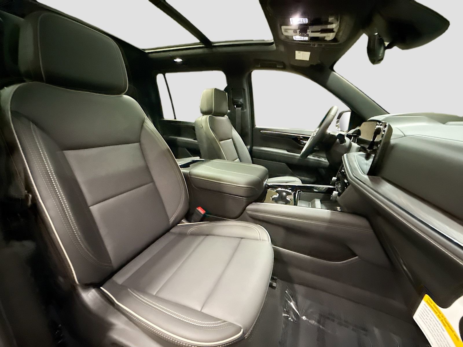 New 2026 Chevrolet Suburban Premier image 37