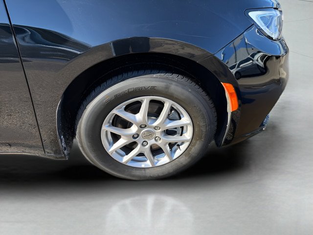 Used 2024 Chrysler Pacifica Touring-L FWD image 29