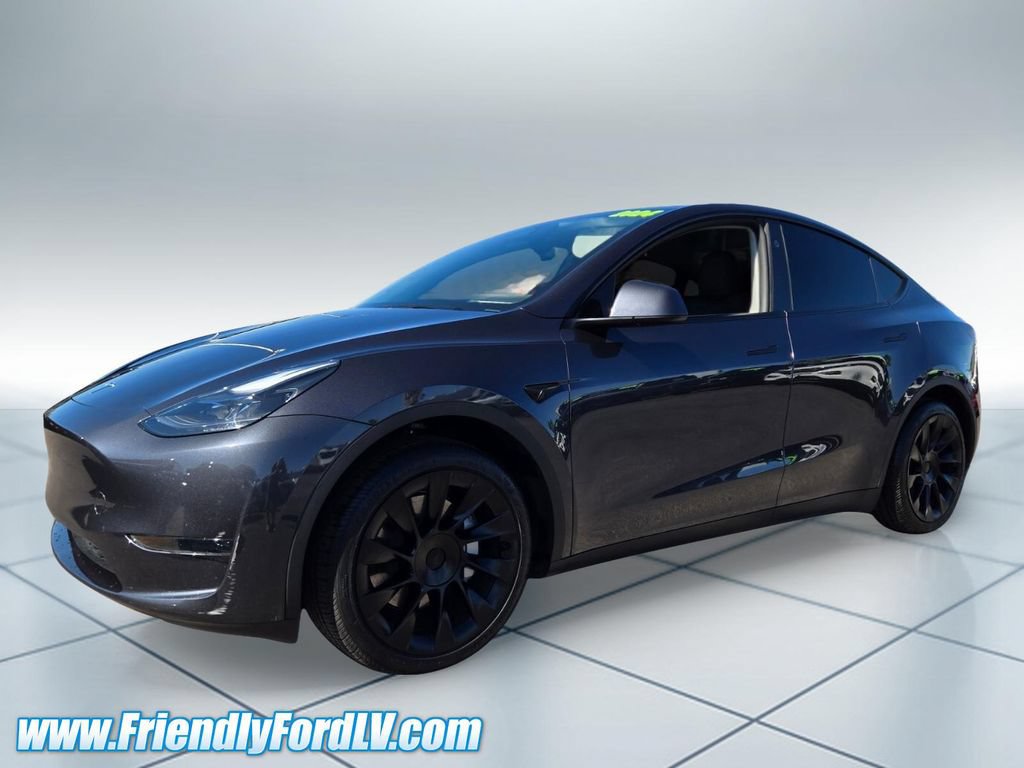Used 2024 Tesla Model Y Long Range RWD image 3
