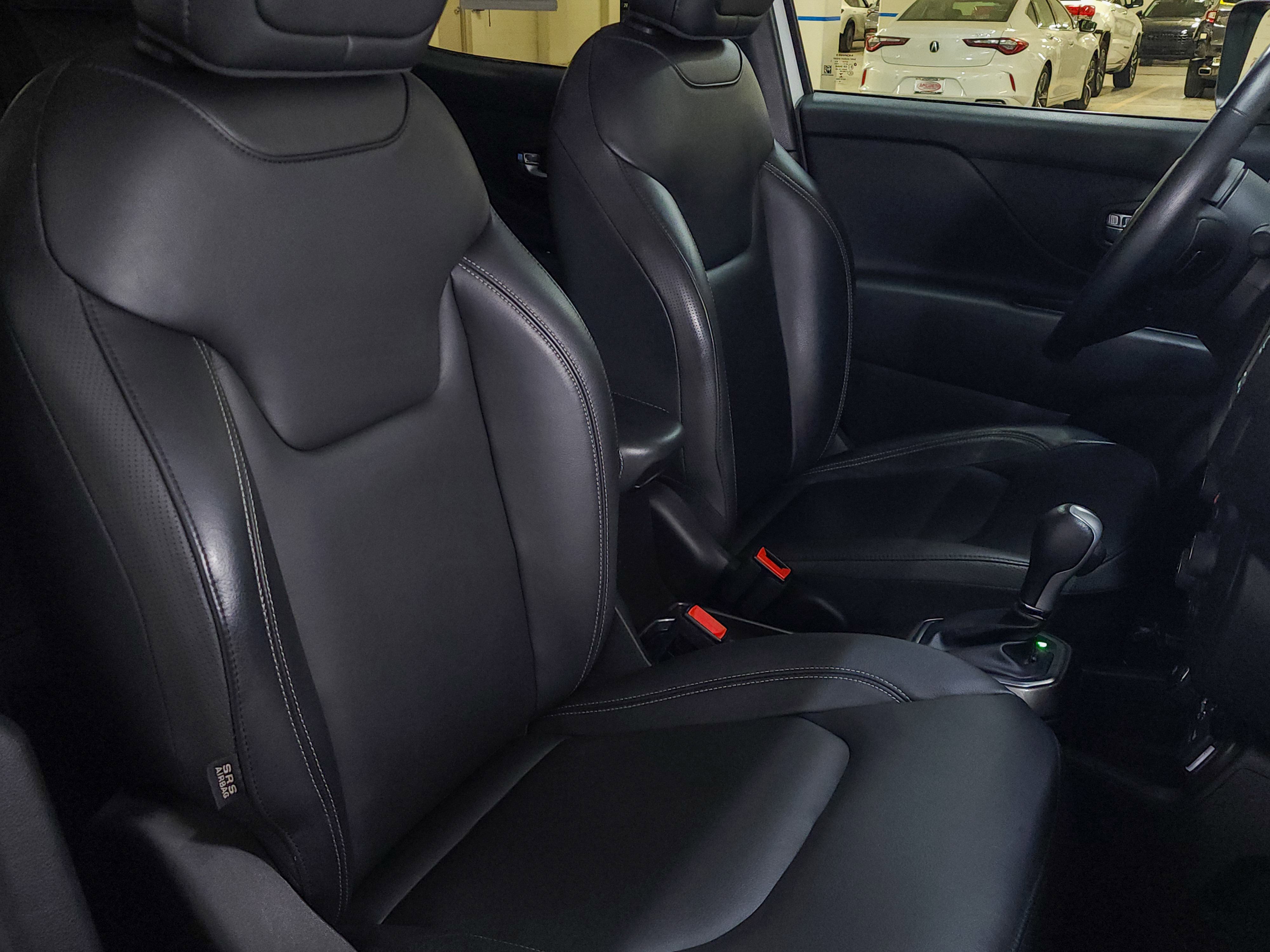 Used 2021 Jeep Renegade Limited image 52