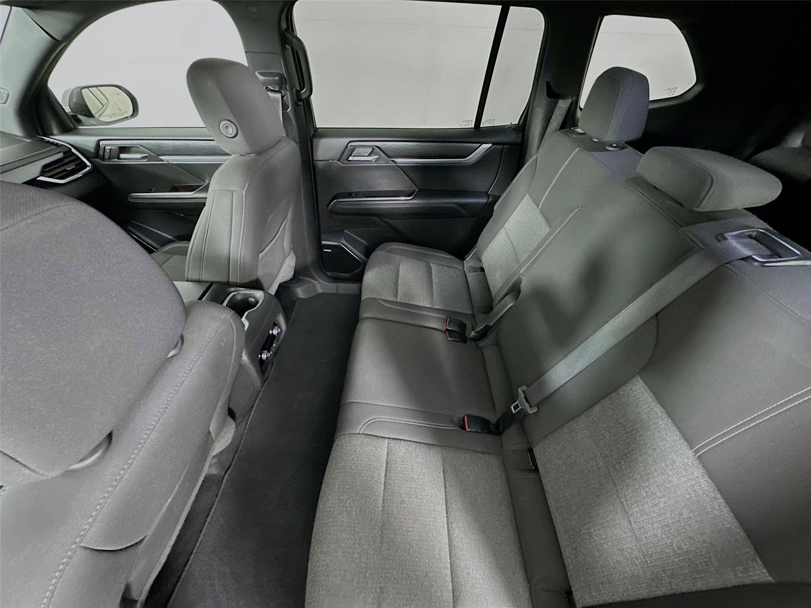 Used 2025 GMC Acadia Elevation image 20