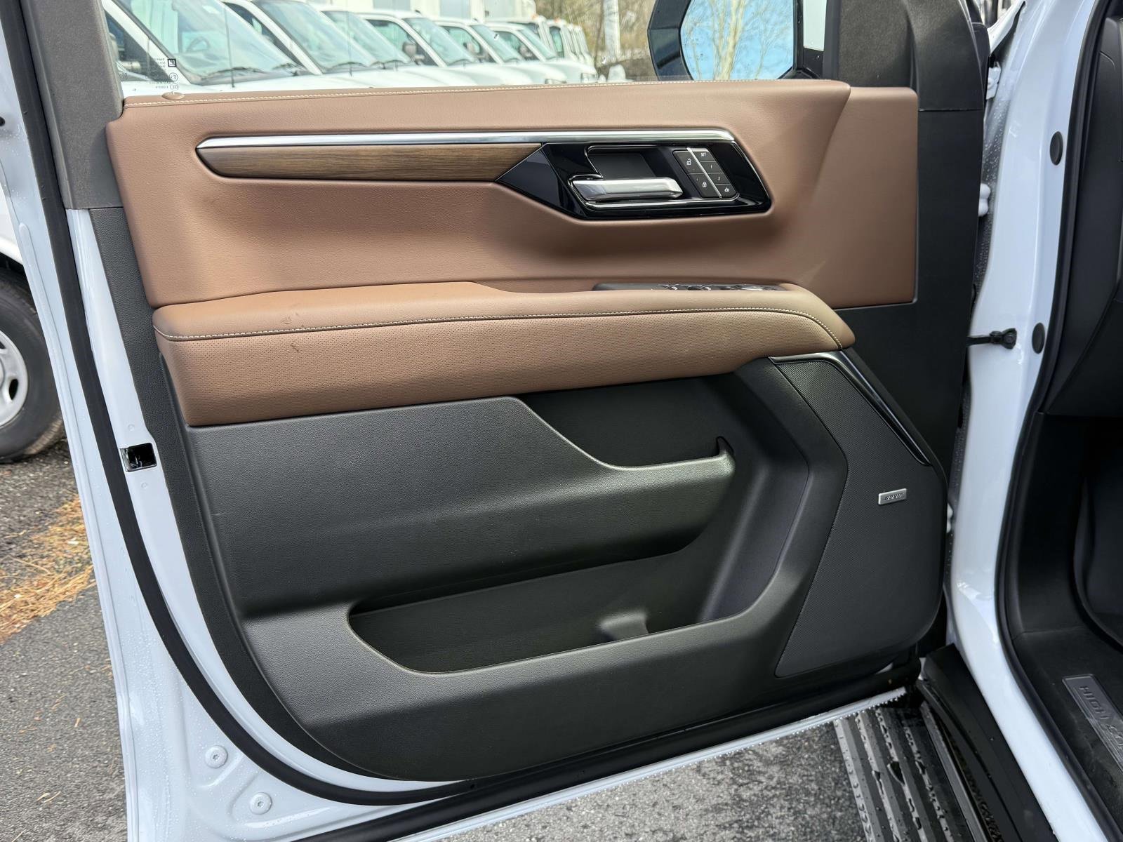 New 2026 Chevrolet Tahoe High Country image 18