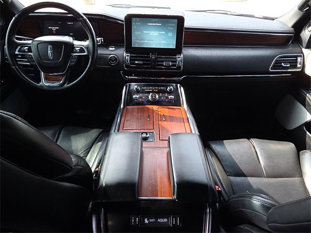 Used 2021 Lincoln Navigator Reserve image 10