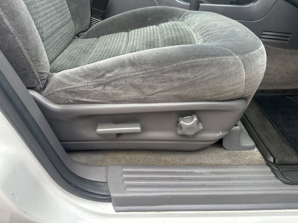 Used 2003 Ford Explorer XLT AWD/4WD image 27