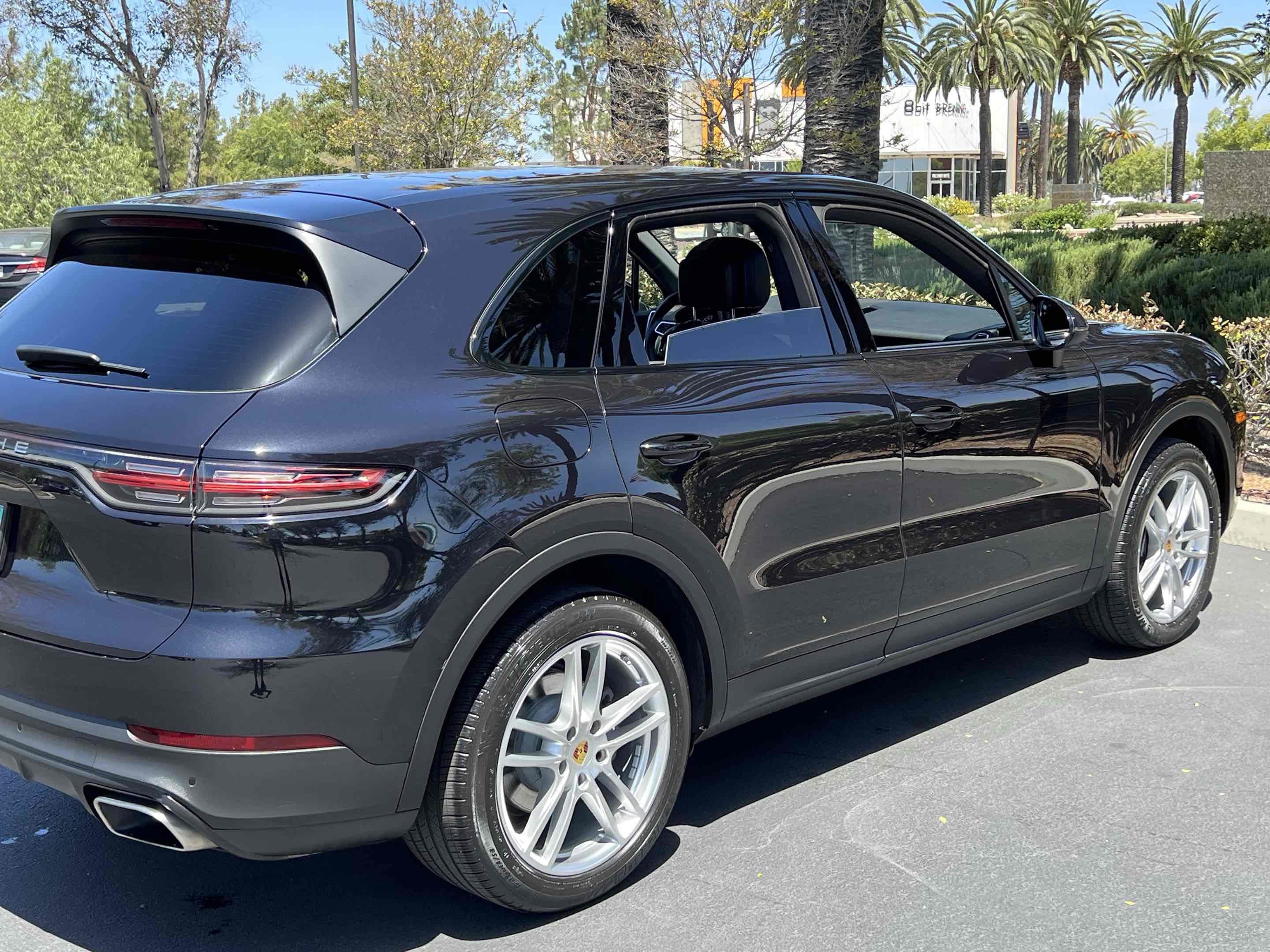 Used 2019 Porsche Cayenne w/ Premium Package AWD/4WD image 69