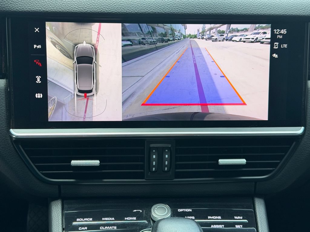 Certified 2023 Porsche Cayenne AWD/4WD image 19