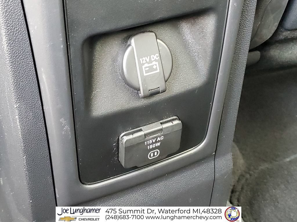 Used 2010 Dodge Journey R/T w/ Navigation & Sound Group I FWD image 22