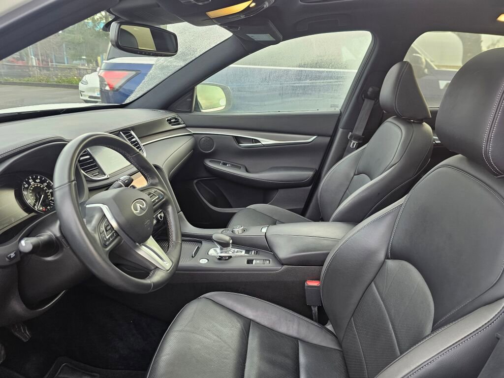 Used 2022 INFINITI QX50 Luxe w/ Appearance Package image 24