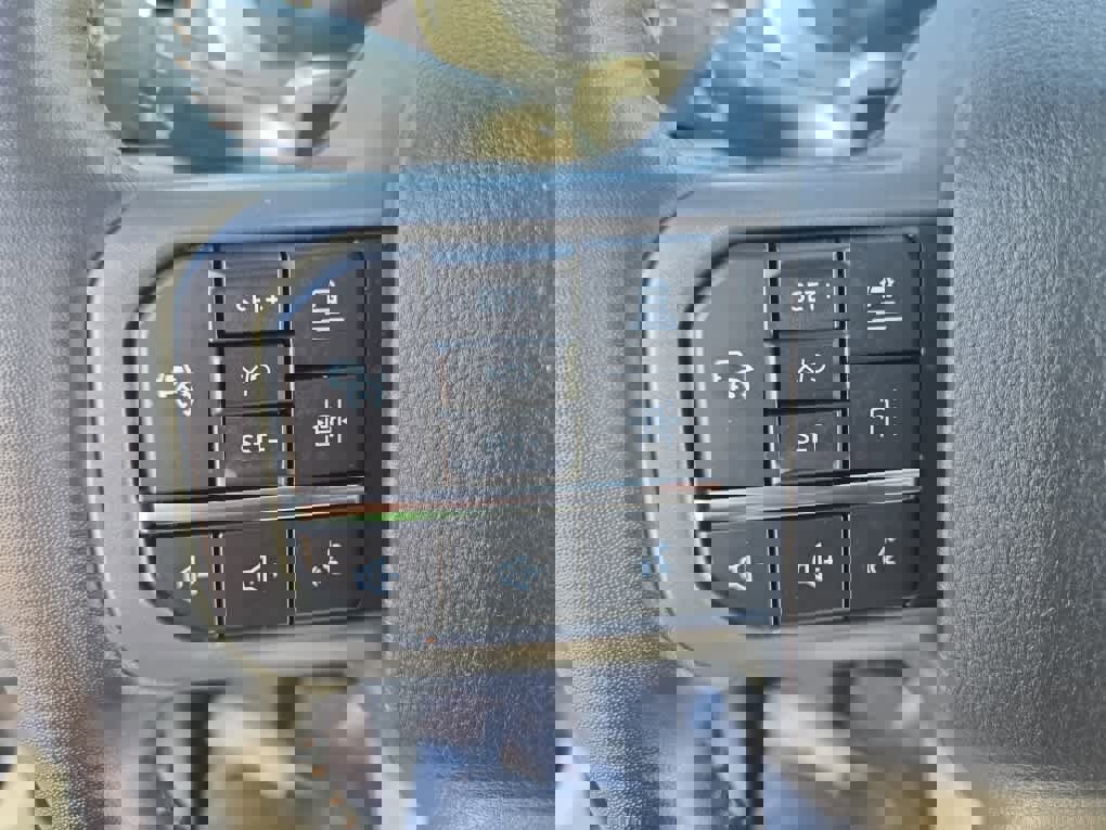 Used 2022 Ford F150 Lightning Lariat w/ Equipment Group 511A High image 16