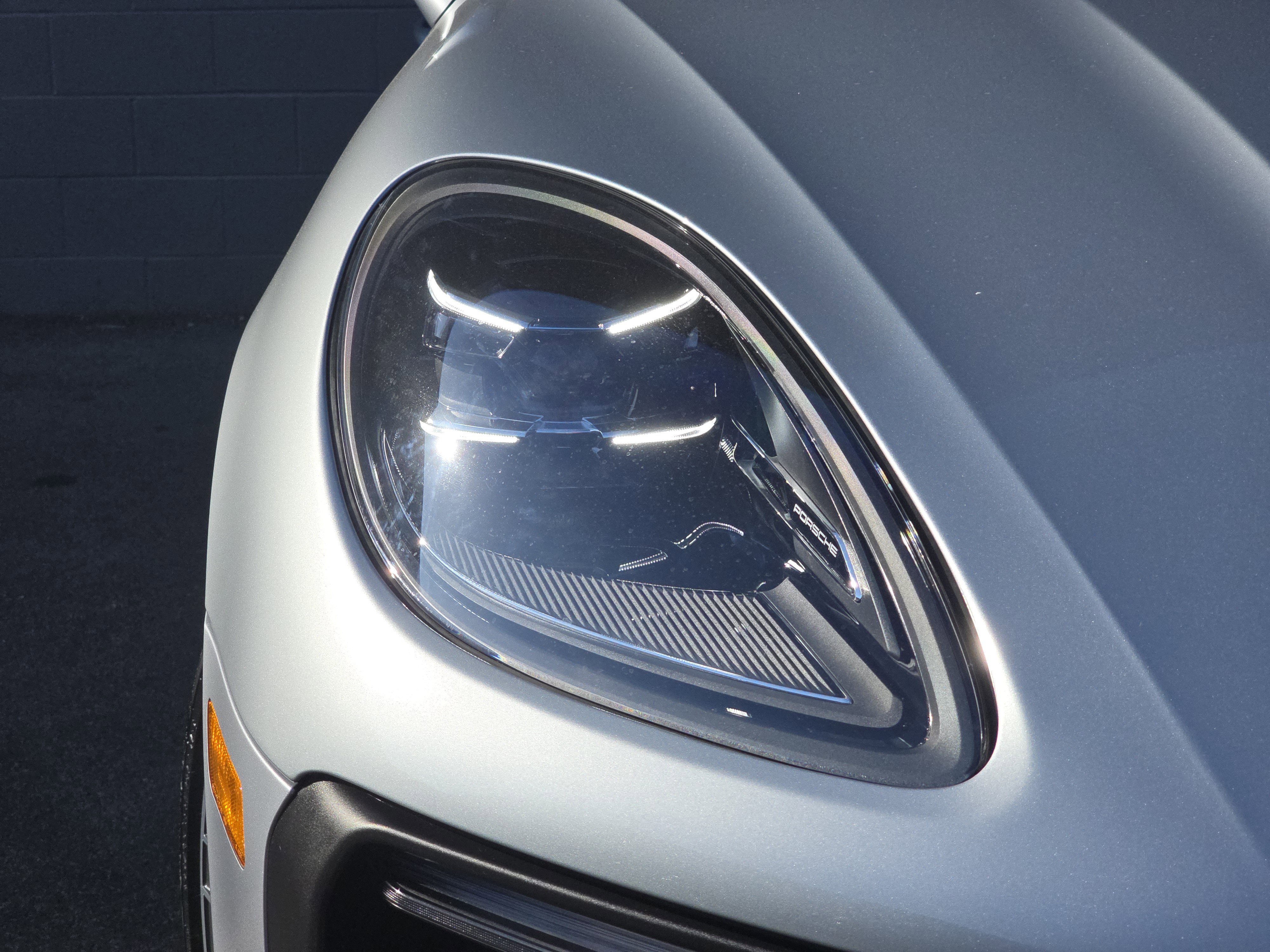 New 2026 Porsche Macan image 11