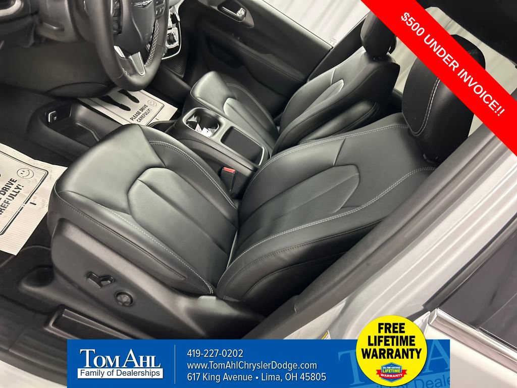 New 2026 Chrysler Voyager LX image 10