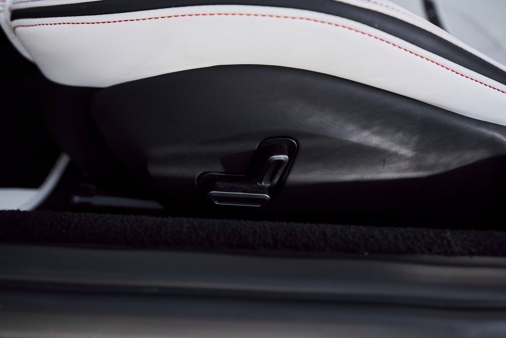 Used 2022 Ferrari Roma image 37