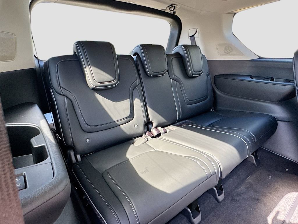 New 2026 INFINITI QX80 Luxe w/ Cargo Package AWD/4WD image 29