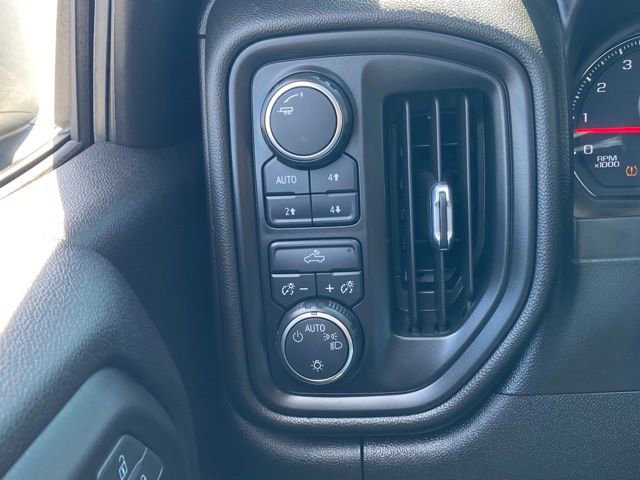Used 2019 Chevrolet Silverado 1500 Custom Trail Boss w/ Custom Convenience Package AWD/4WD image 22