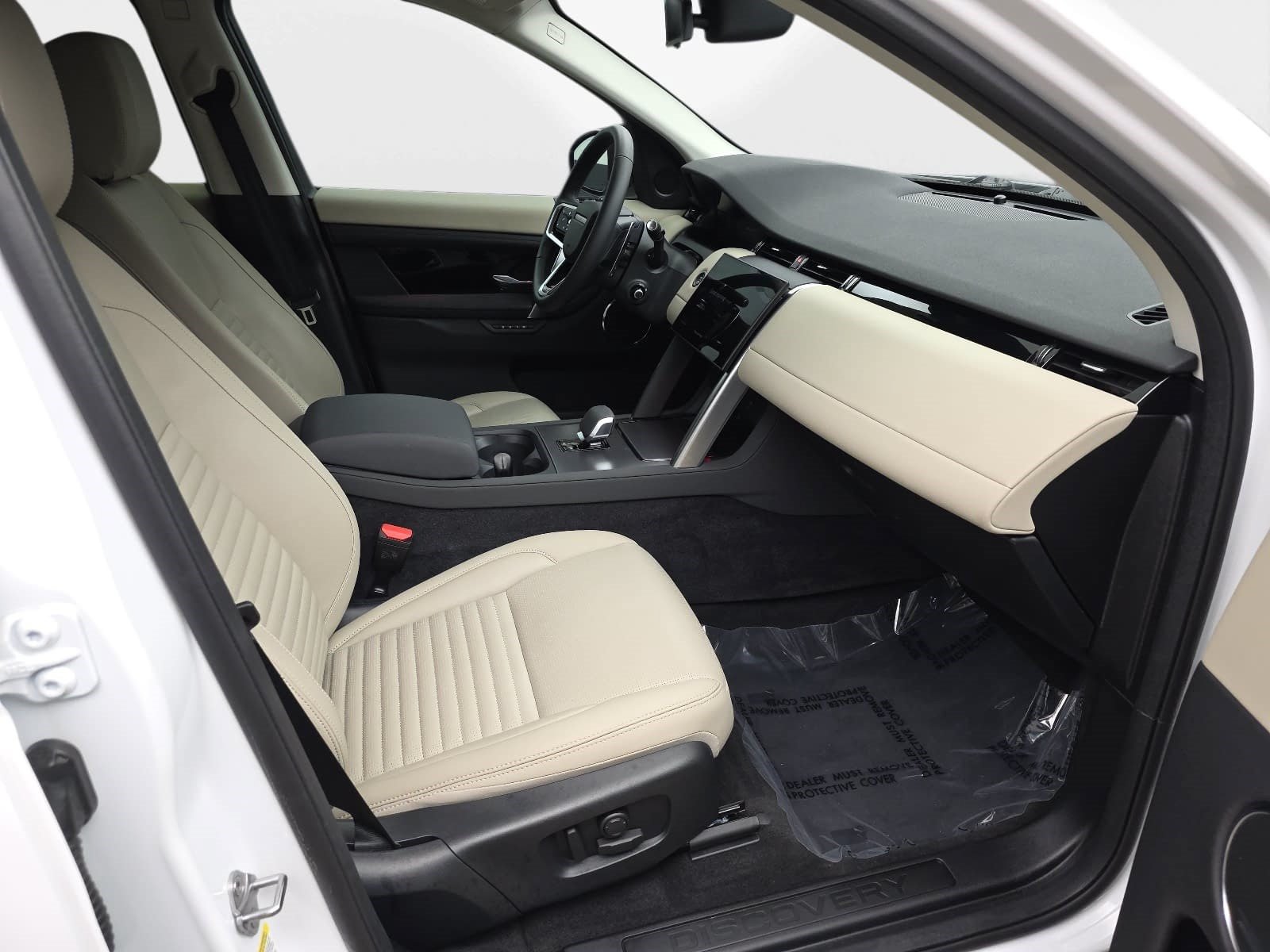 Used 2025 Land Rover Discovery Sport S AWD/4WD image 34