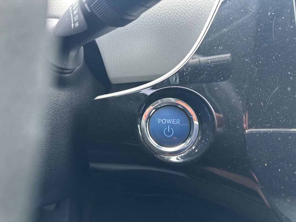 Used 2017 Toyota Prius Two w/ Carpet Mat Package image 24