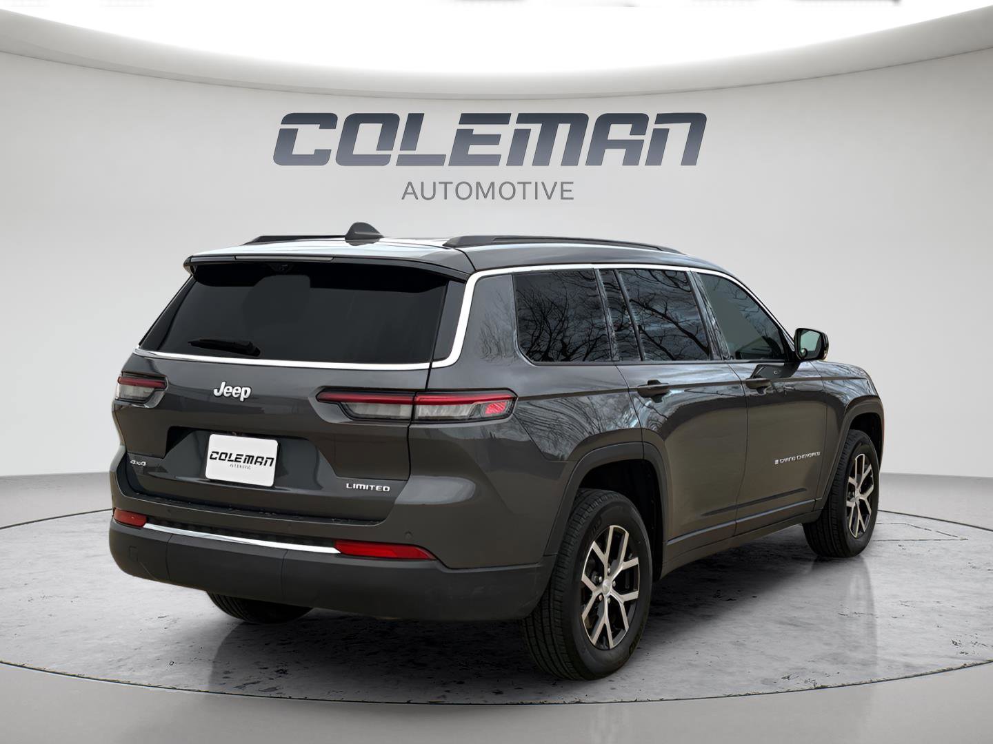 Used 2024 Jeep Grand Cherokee L Limited w/ Luxury Tech Group II image 5