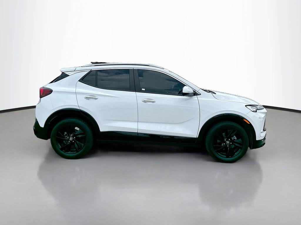 Used 2024 Buick Encore GX Sport Touring FWD image 7