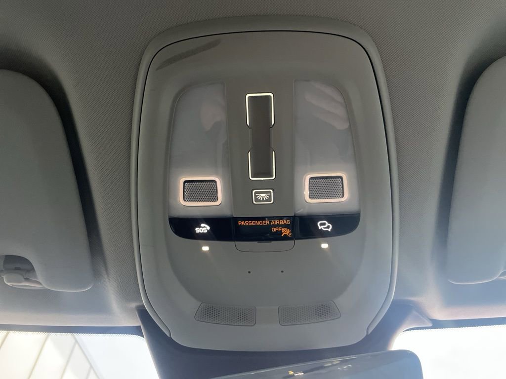 Certified 2023 Volvo XC60 B5 Core w/ Climate Package image 37