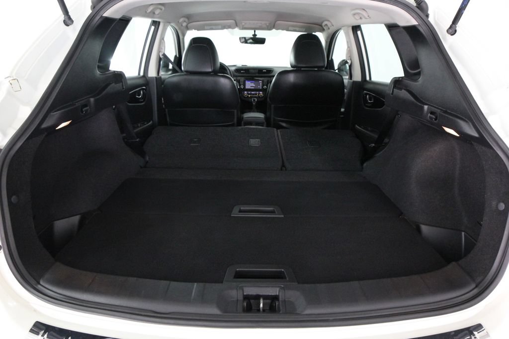 Used 2017 Nissan Rogue Sport SL AWD/4WD image 32