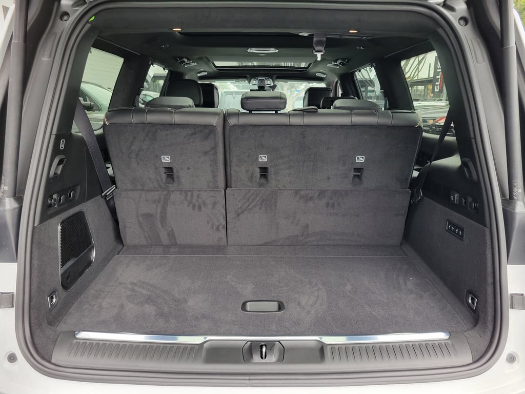 New 2026 Jeep Grand Wagoneer Summit AWD/4WD image 23