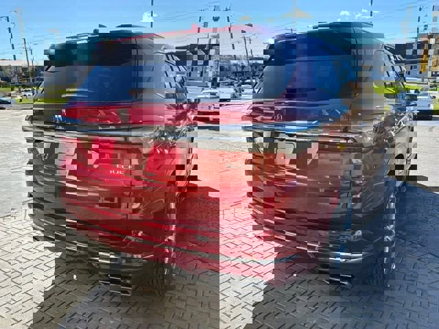 New 2026 Buick Enclave Avenir image 9