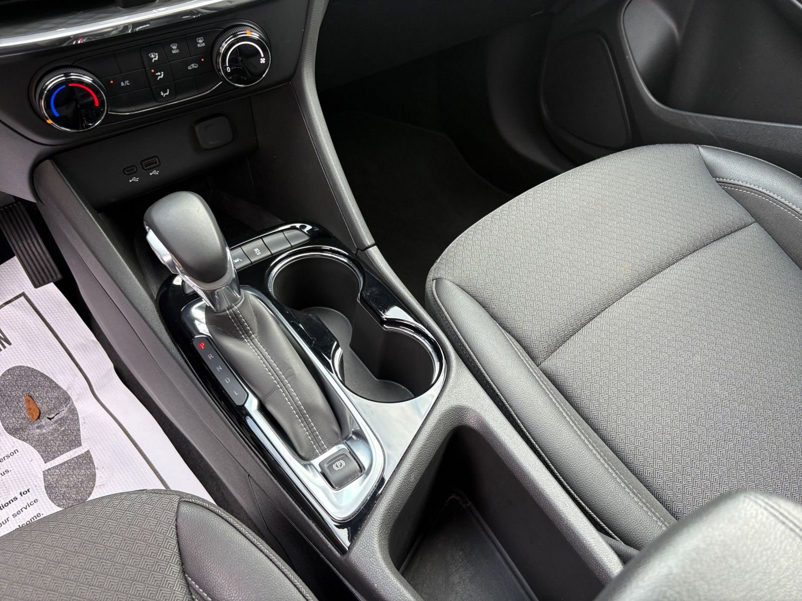 Used 2025 Buick Encore GX Preferred FWD image 41