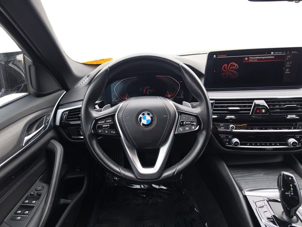 Used 2021 BMW 530i w/ Convenience Package RWD image 12