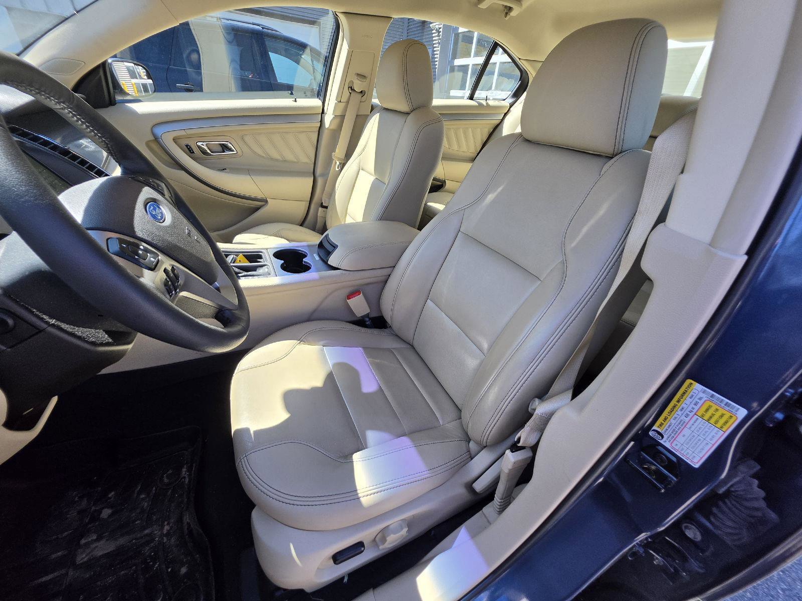 Used 2018 Ford Taurus SEL w/ Equipment Group 201A image 9