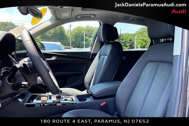 Used 2023 Audi Q5 2.0T Premium w/ Convenience Package AWD/4WD image 17