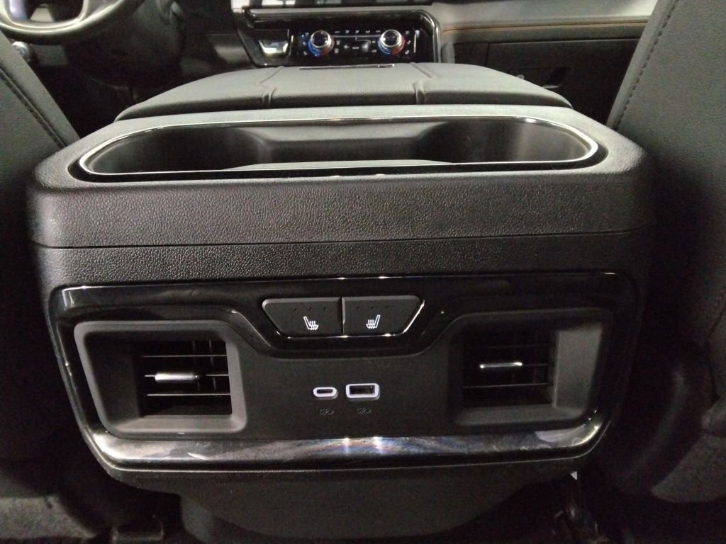 Used 2024 GMC Sierra 2500 AT4 w/ AT4 Premium Plus Package image 41