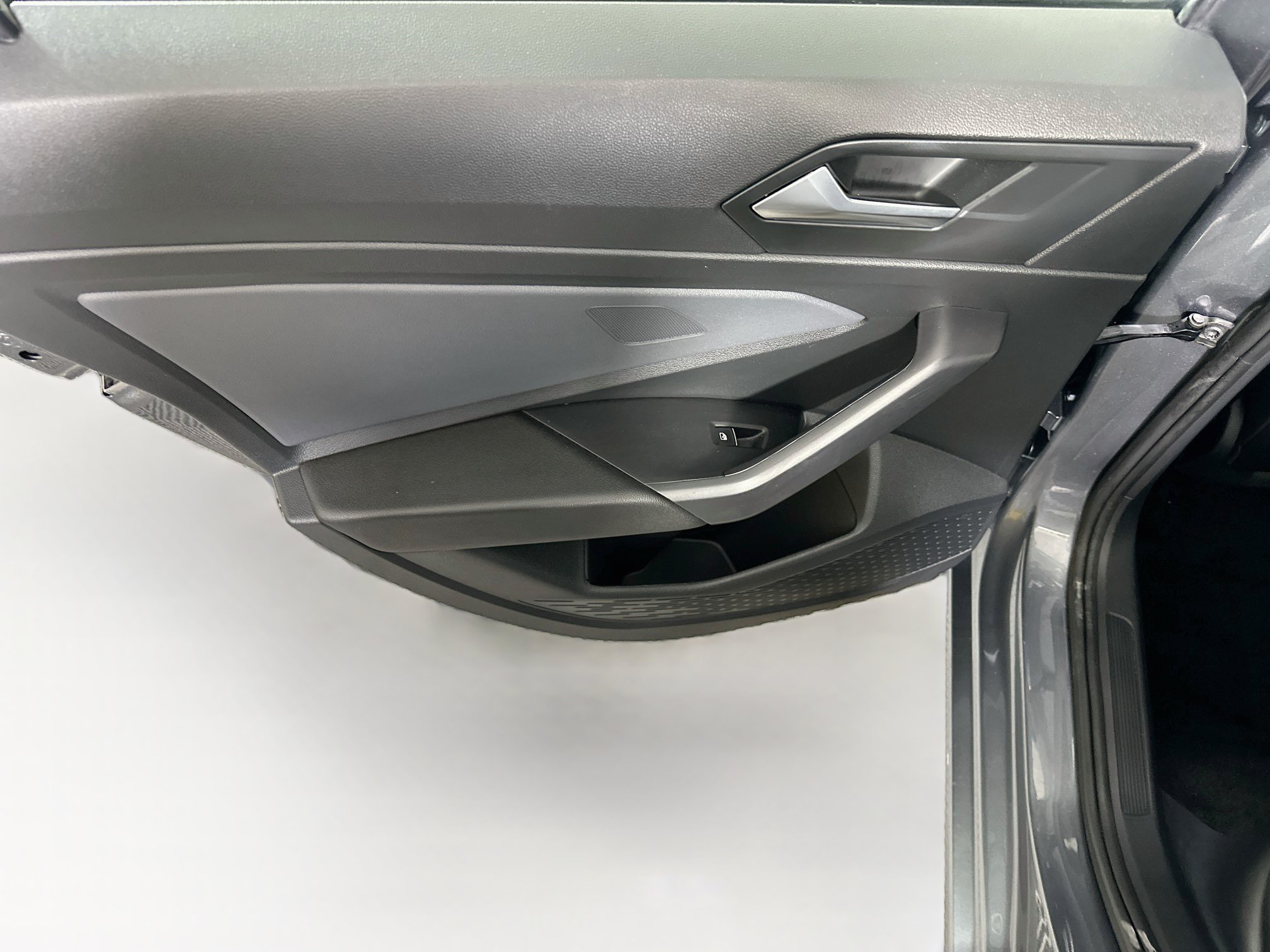 Used 2025 Volkswagen Jetta SE FWD image 26