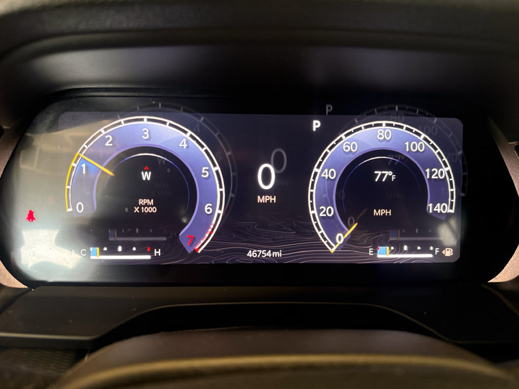 Used 2023 Jeep Grand Cherokee Altitude AWD/4WD image 16