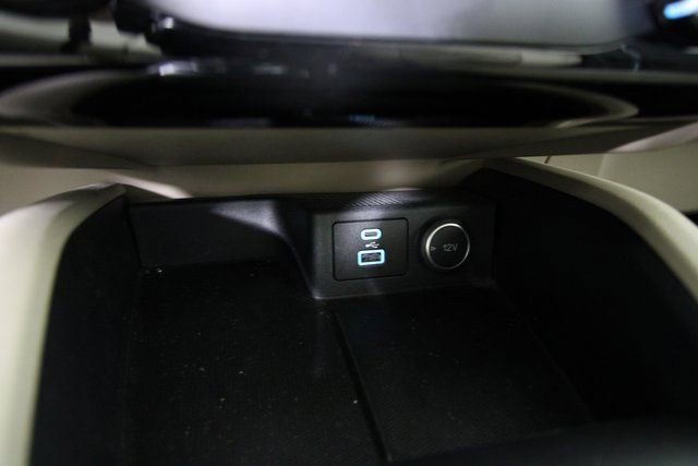 Used 2021 Ford Escape SE image 30