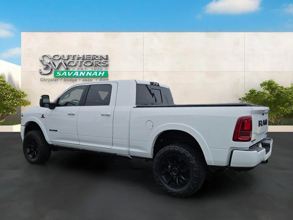 Used 2025 RAM 2500 Limited AWD/4WD image 3