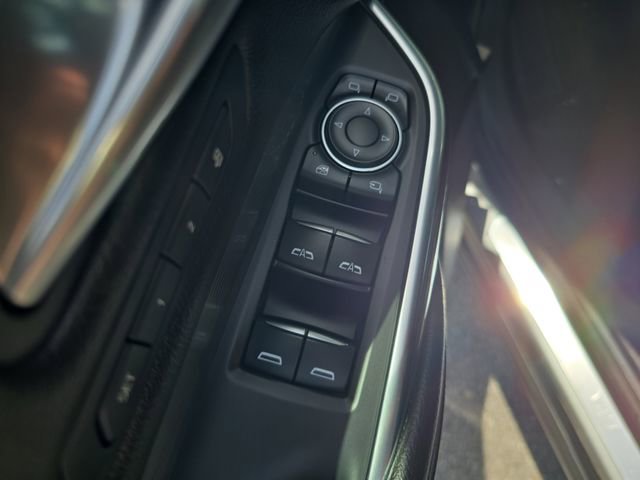 Certified 2025 Cadillac XT4 Premium Luxury FWD image 16