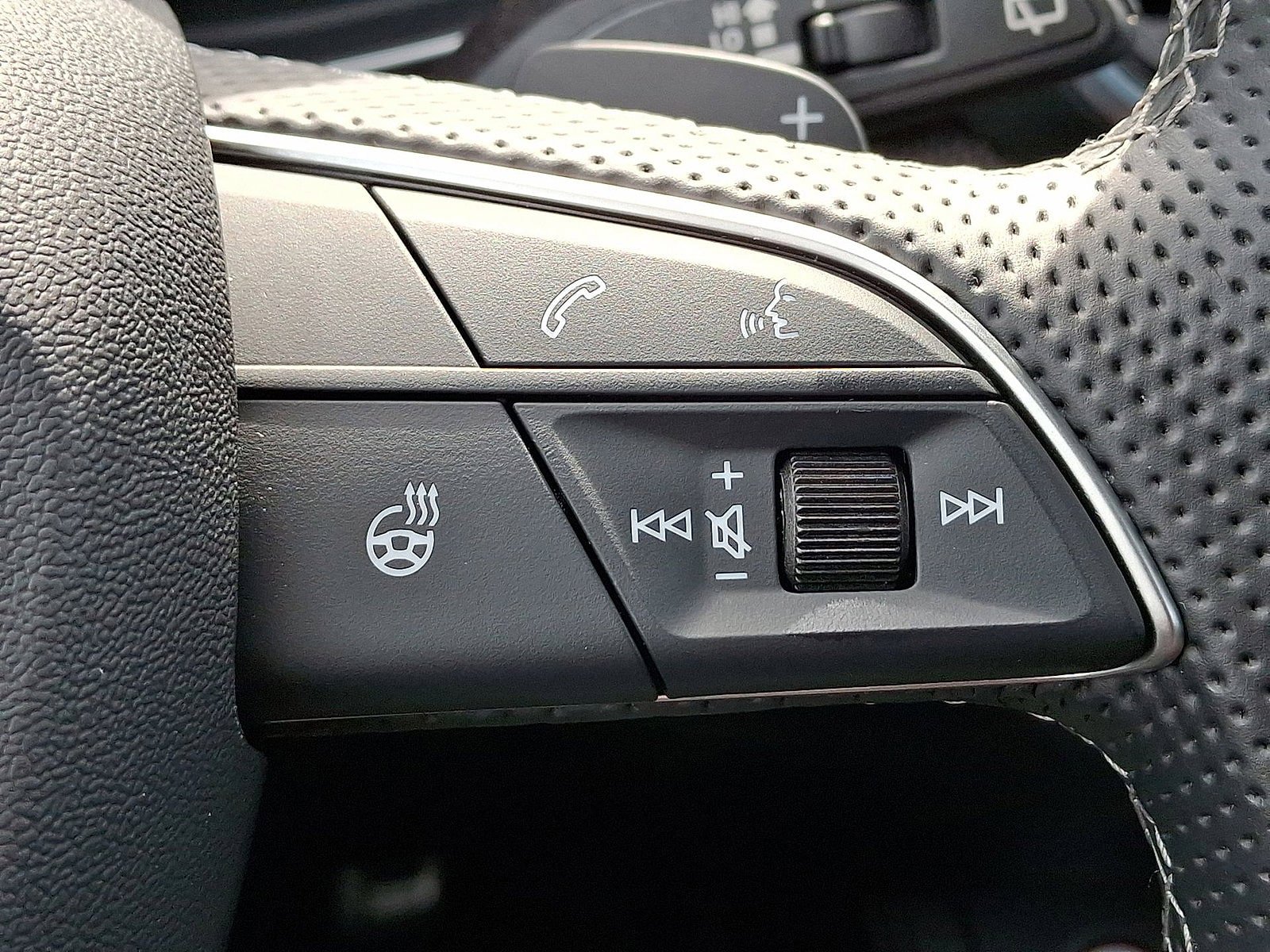 Used 2023 Audi SQ5 Premium Plus image 18