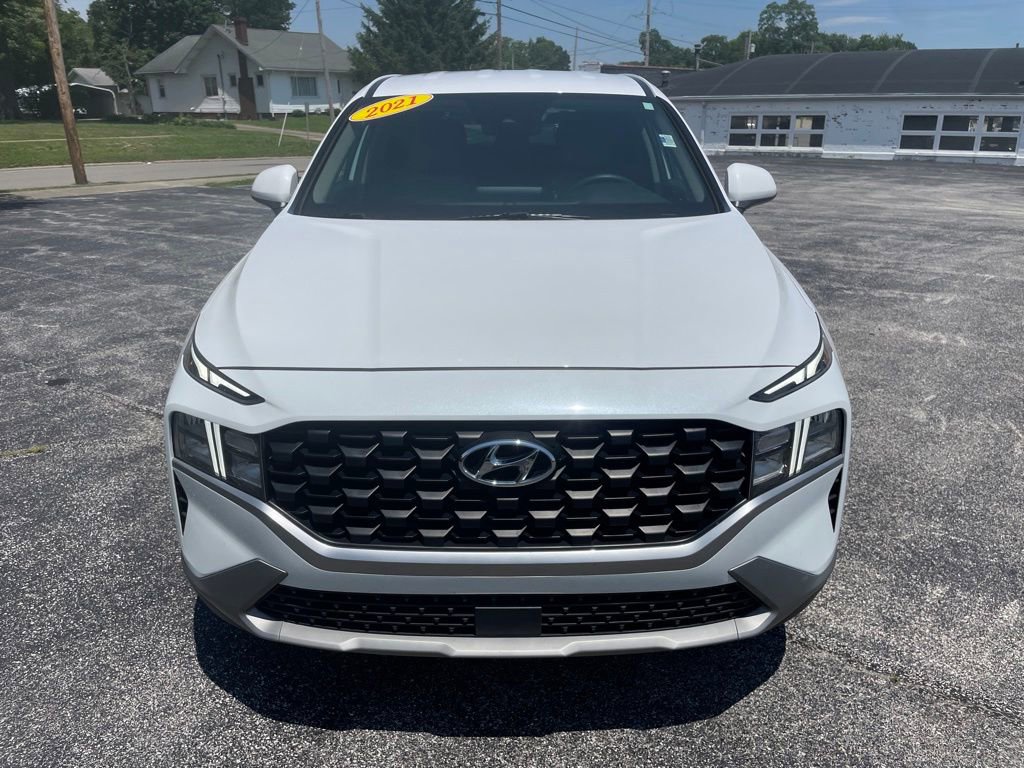 Used 2021 Hyundai Santa Fe SE FWD image 2