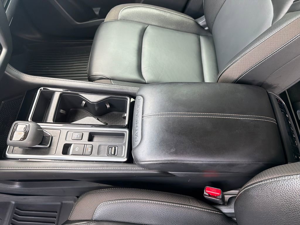 Used 2023 Nissan Pathfinder SL FWD image 27